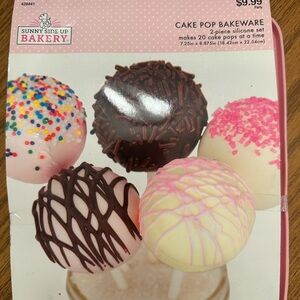 Sunny Side Up Bakery Cake Pop Bakeware